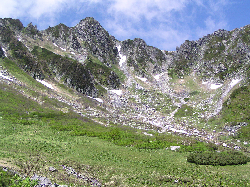 July: Senjojiki Cirque in early summer